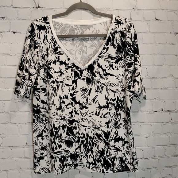 Lane Bryant black and white supima cotton v neck t shirt - Picture 1 of 5